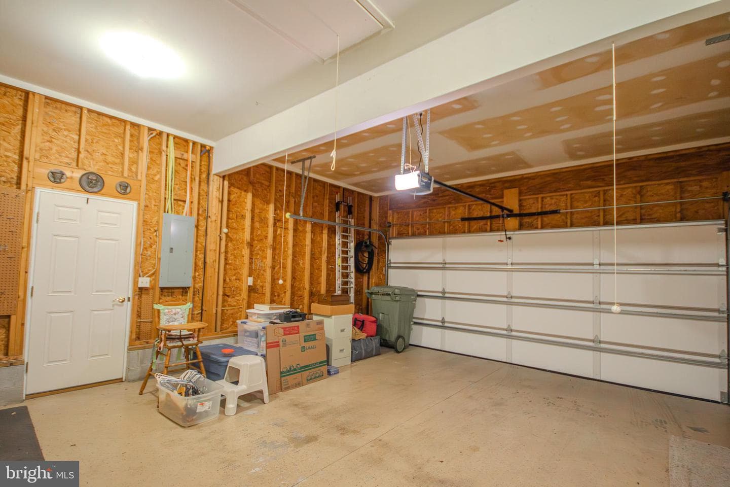 223 Creekside Drive photo 37