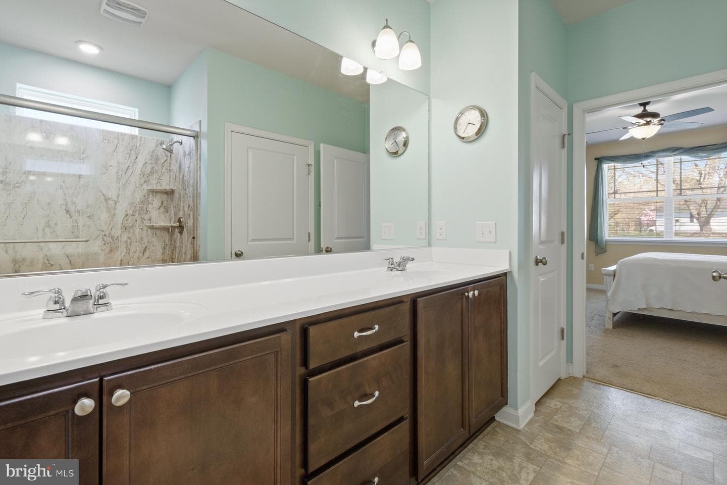 415 Twin Creeks Drive photo 18