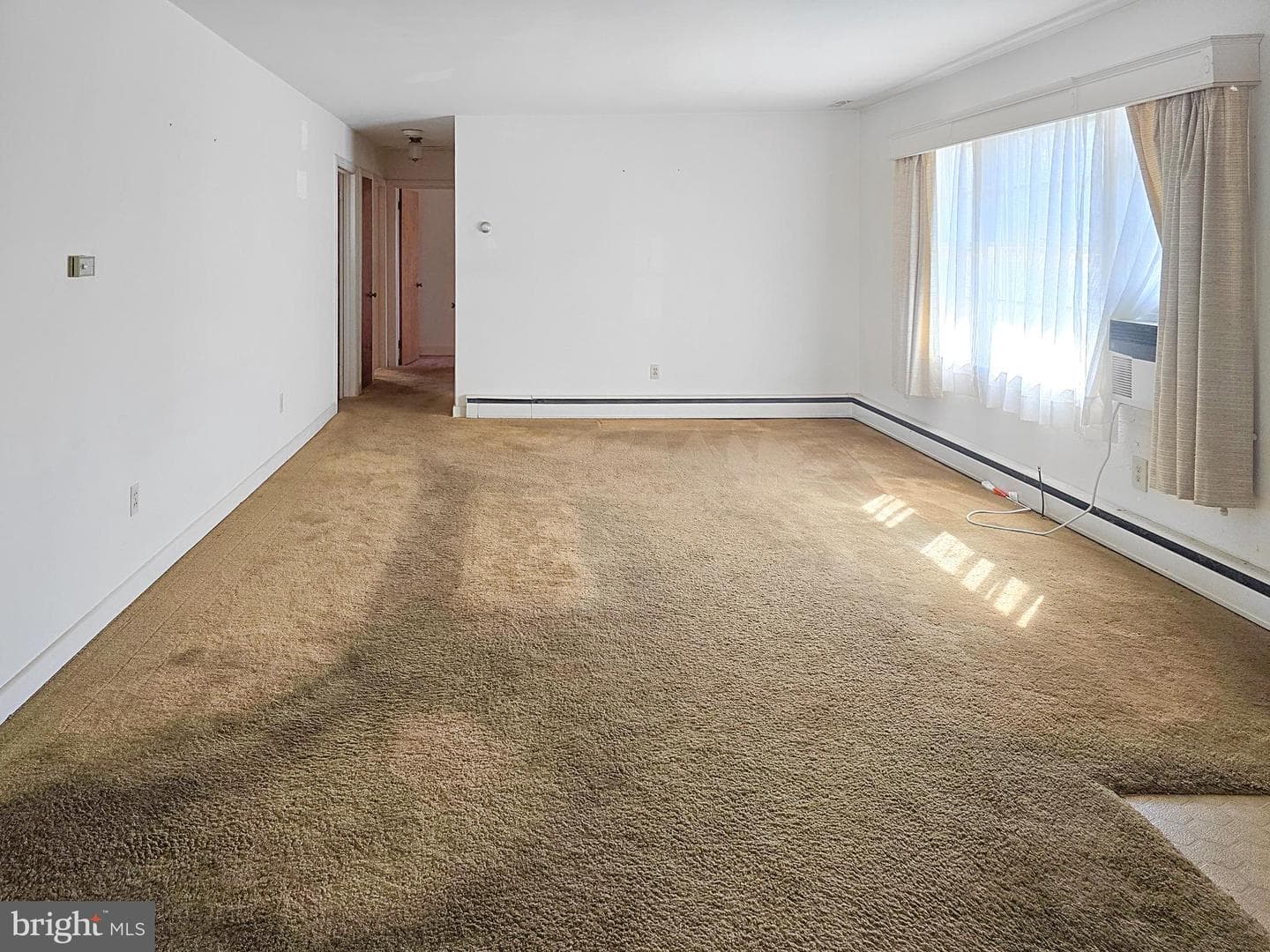 105 Lakeview Drive photo 3
