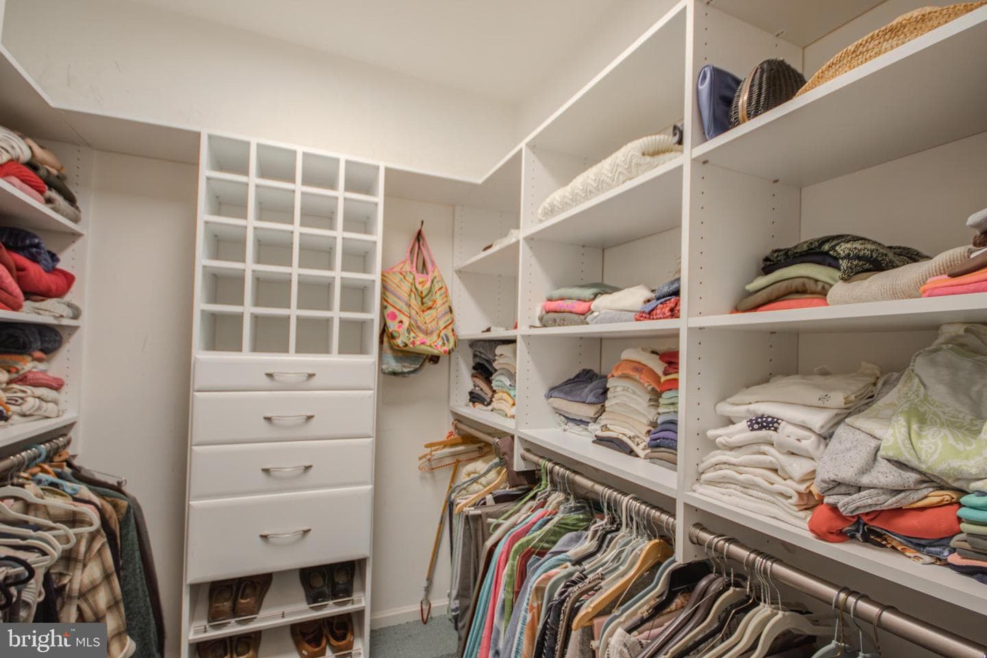 922 Winding Way photo 22