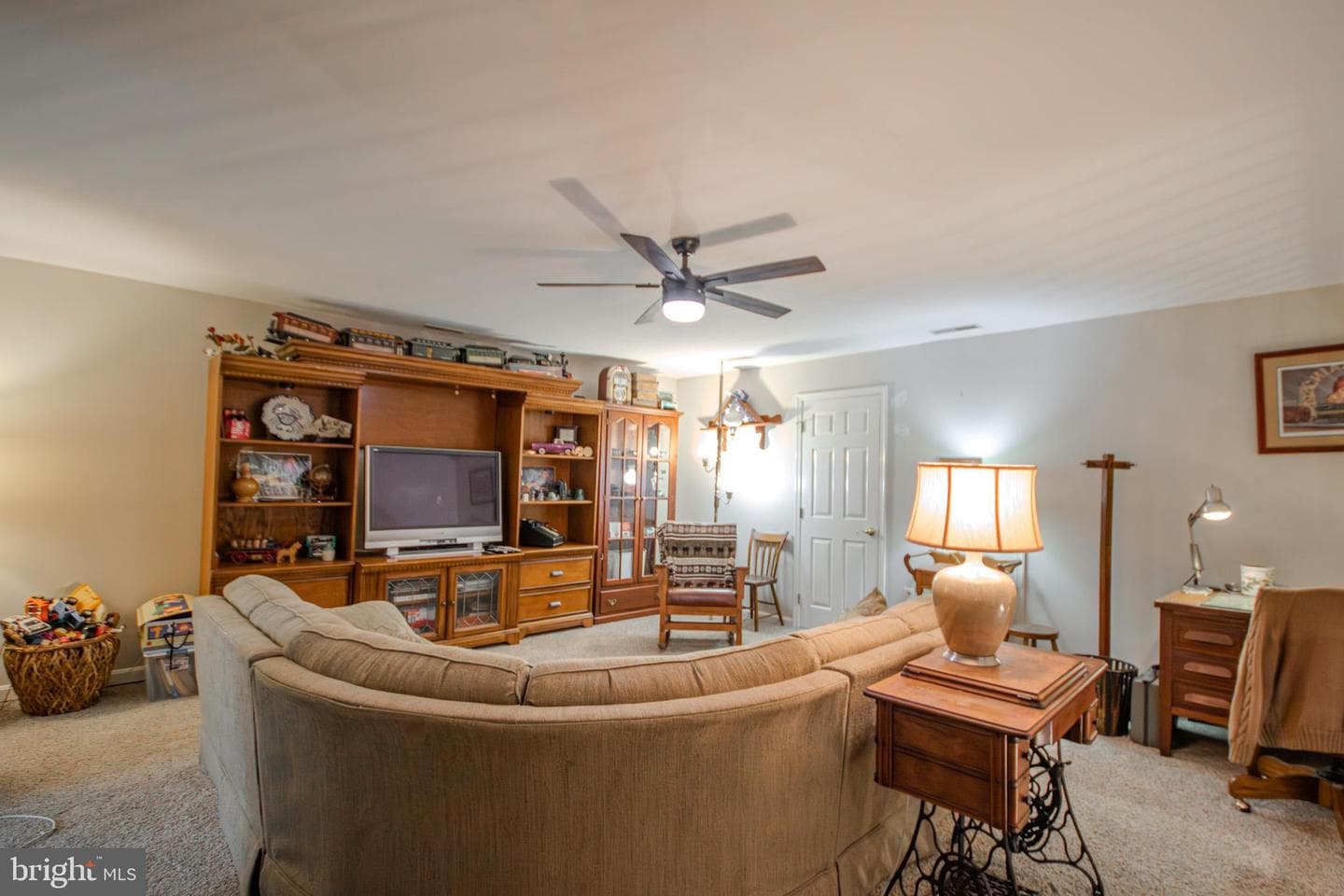 922 Winding Way photo 30