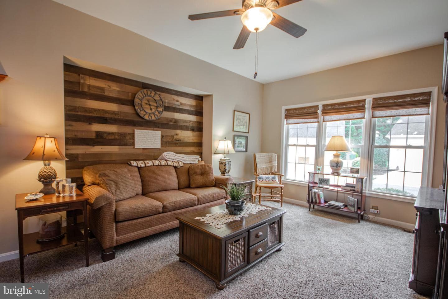 922 Winding Way photo 7