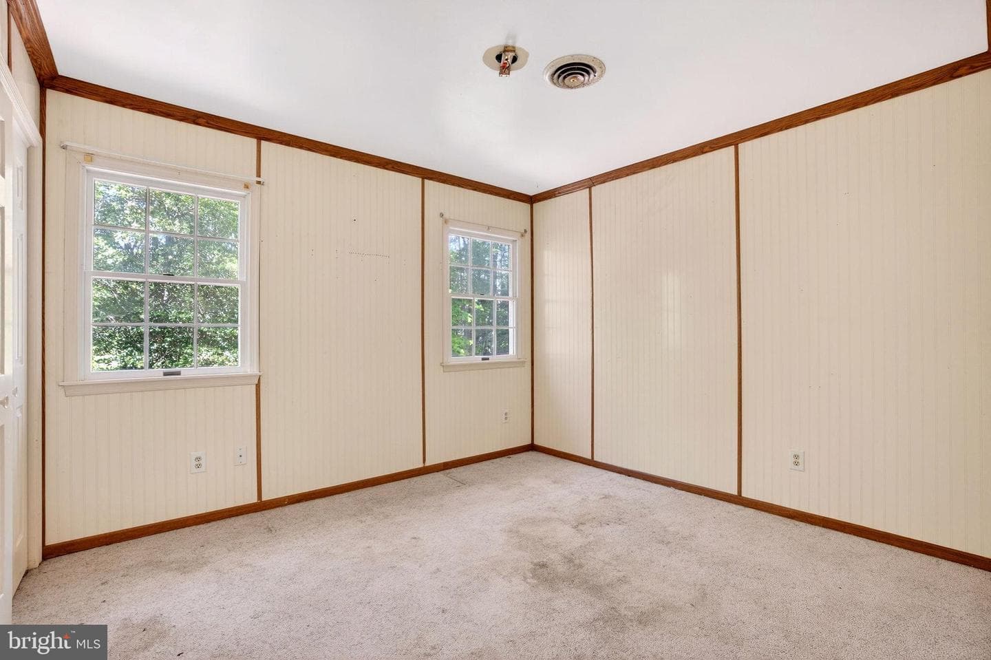 1005 Lantern Hill Court photo 32