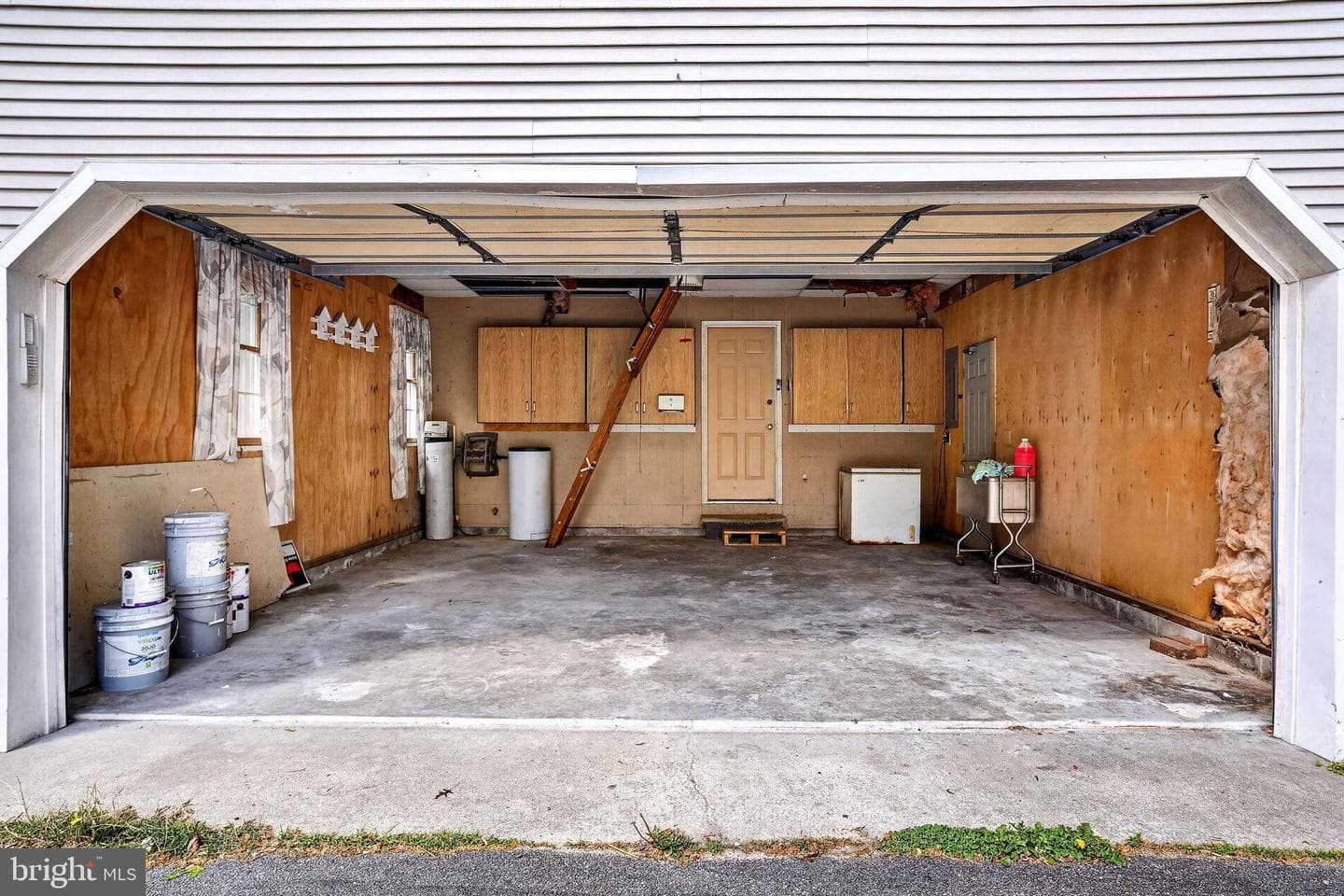 1005 Lantern Hill Court photo 52