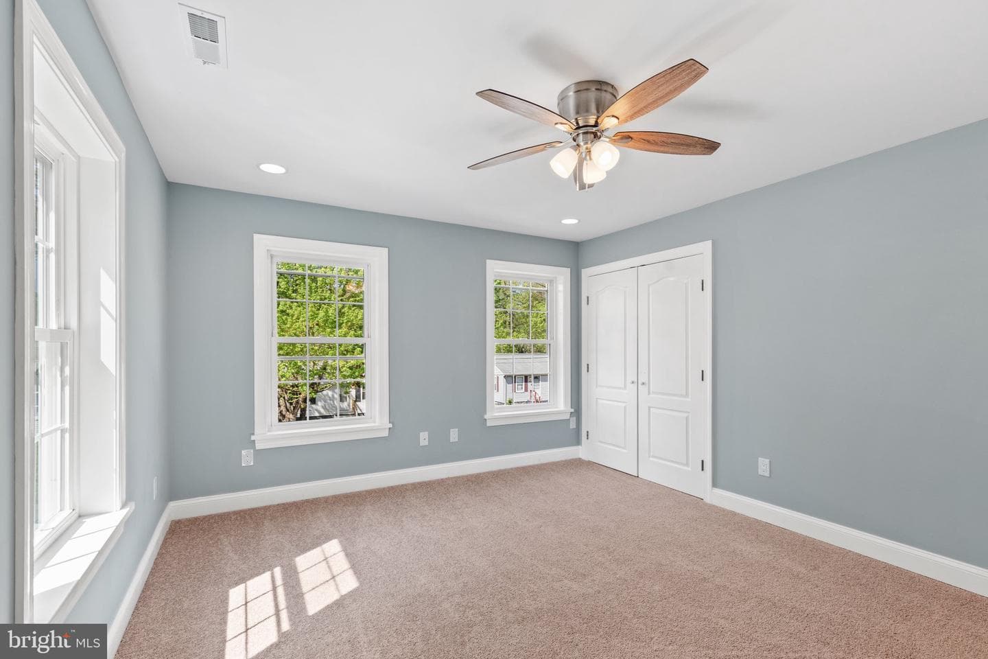 1107 Mineola Avenue photo 27