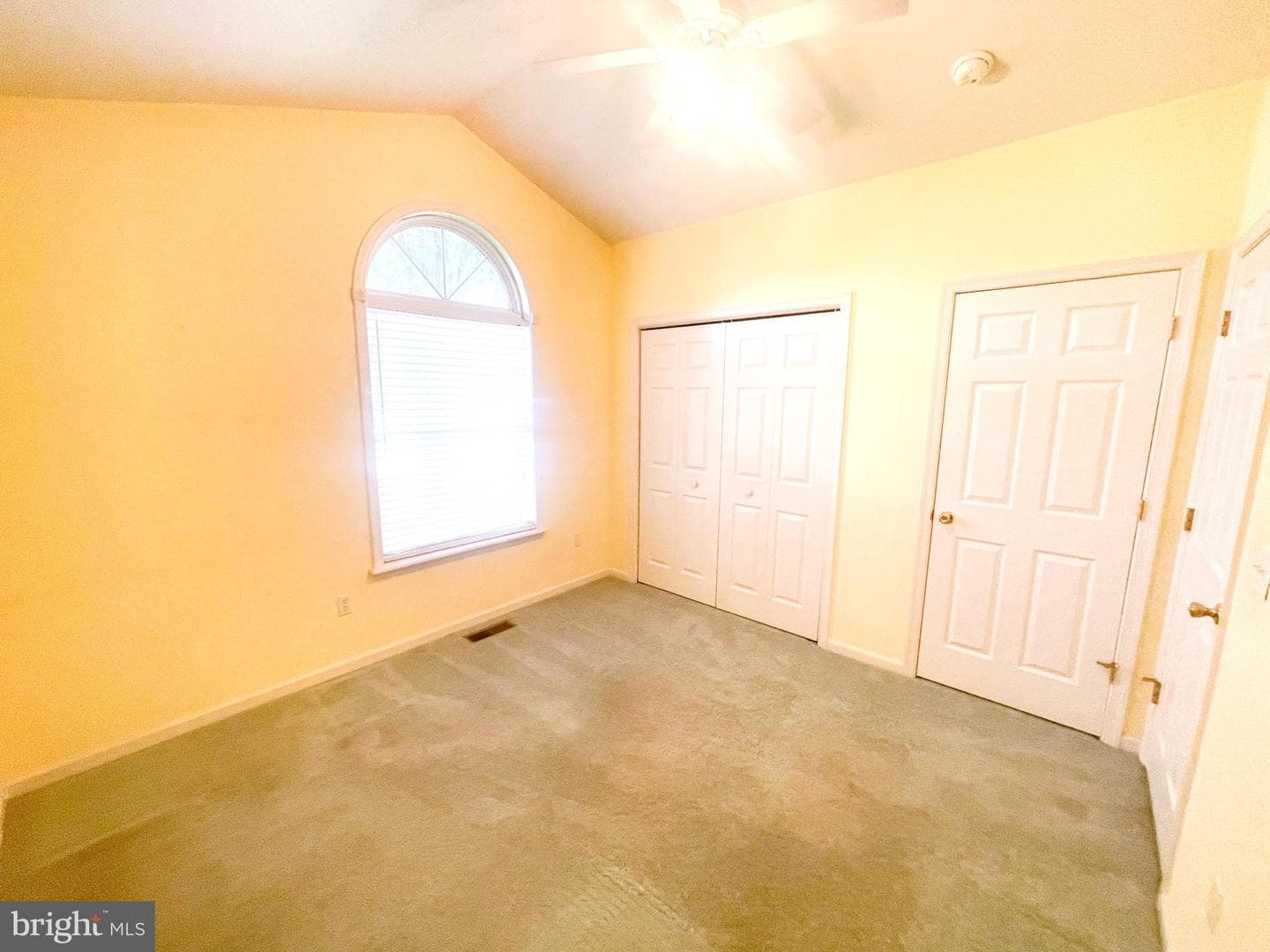 914 Sapphire Court photo 20