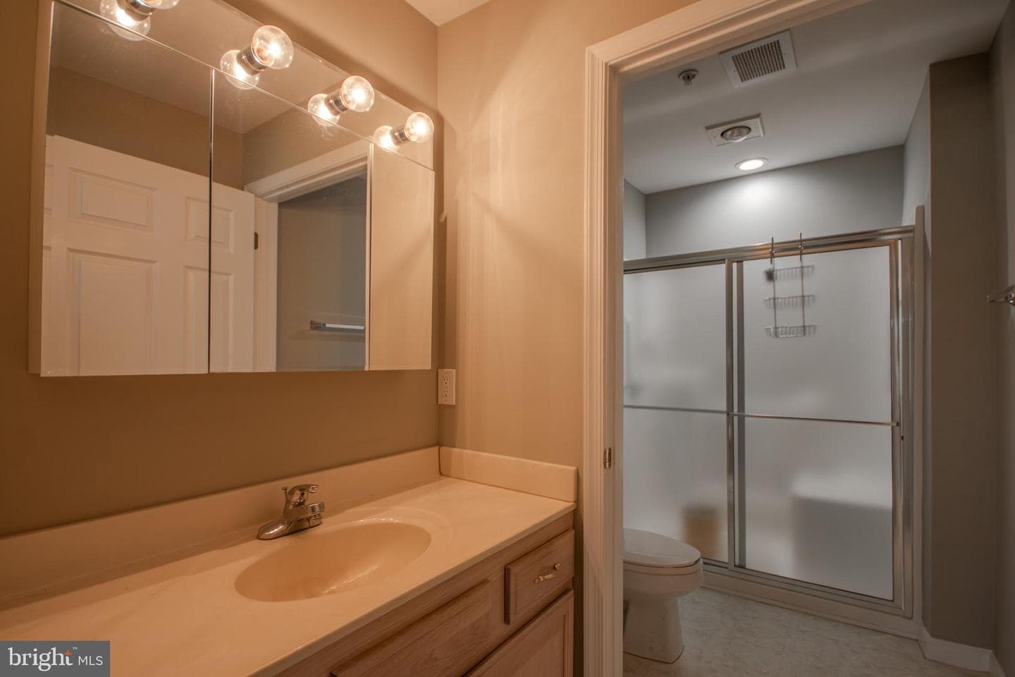 1101 S Schumaker Drive #103 photo 14
