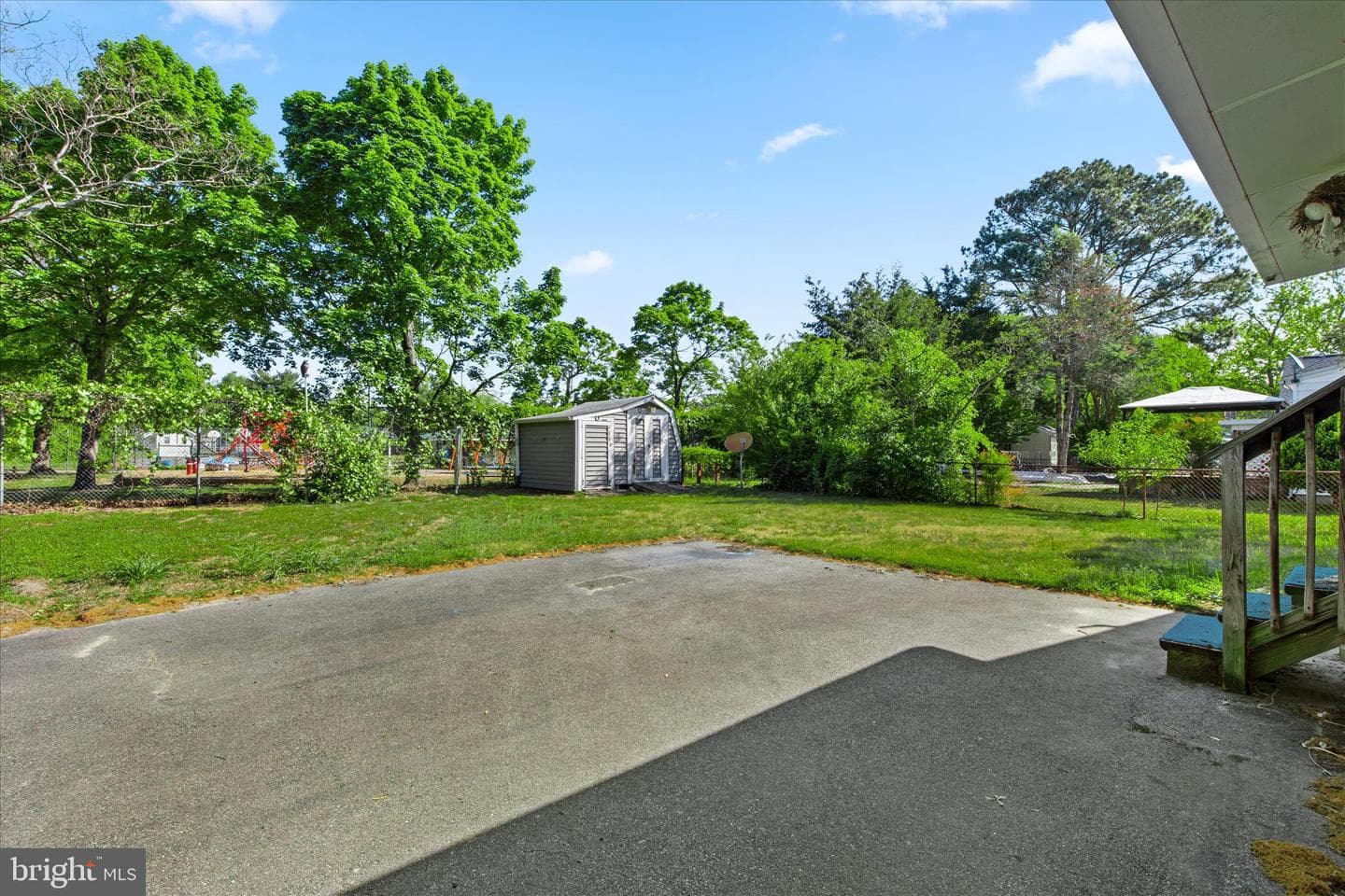 921 Brown Street photo 37
