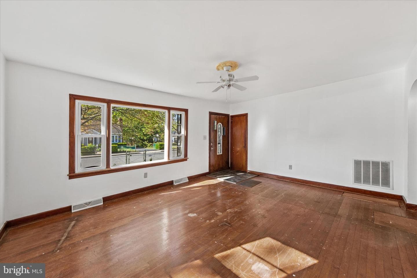 921 Brown Street photo 6