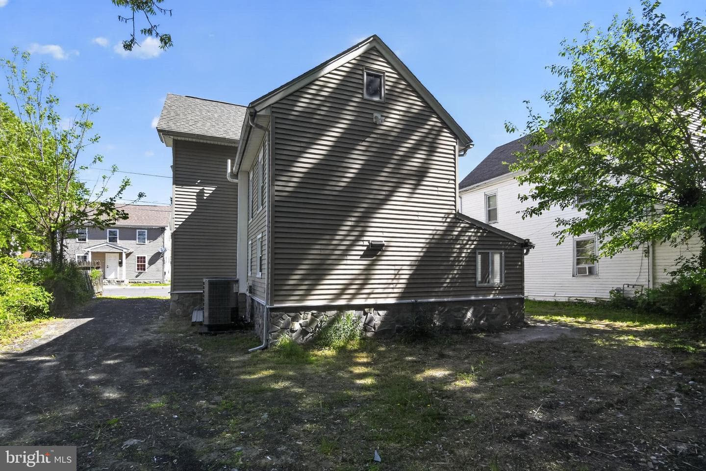 10 W East St photo 27