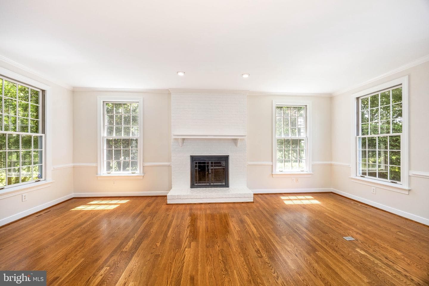 30611 Foxchase Drive photo 14