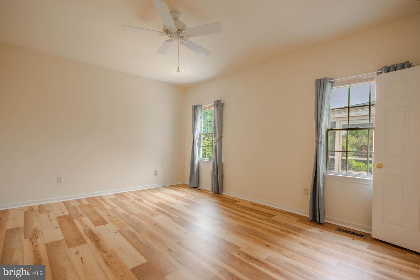 27580 Derby Drive photo 24