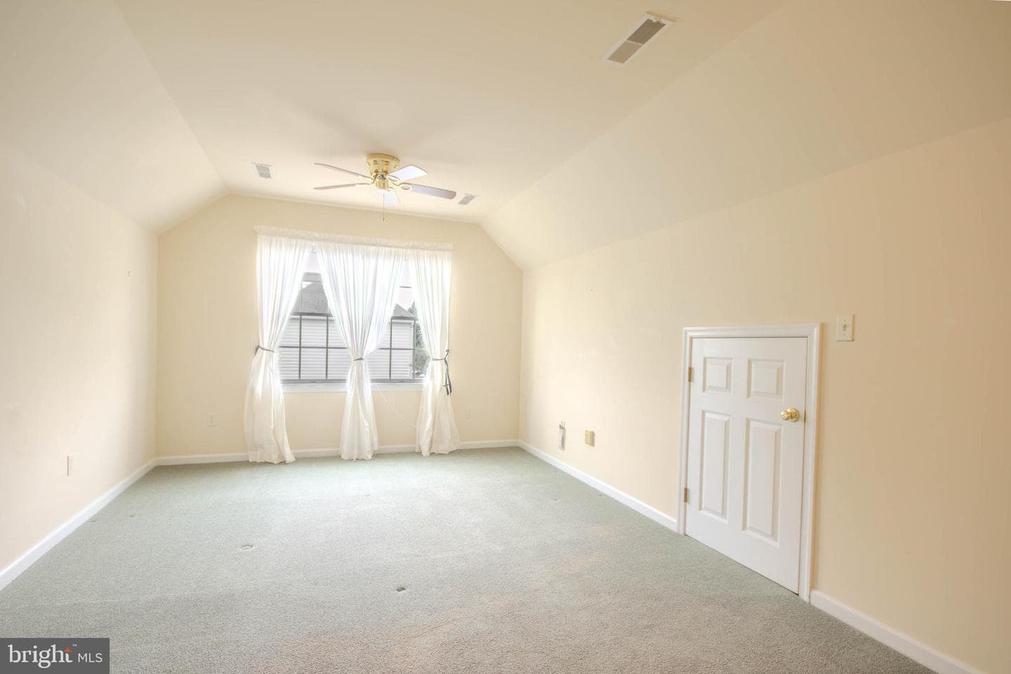27580 Derby Drive photo 39