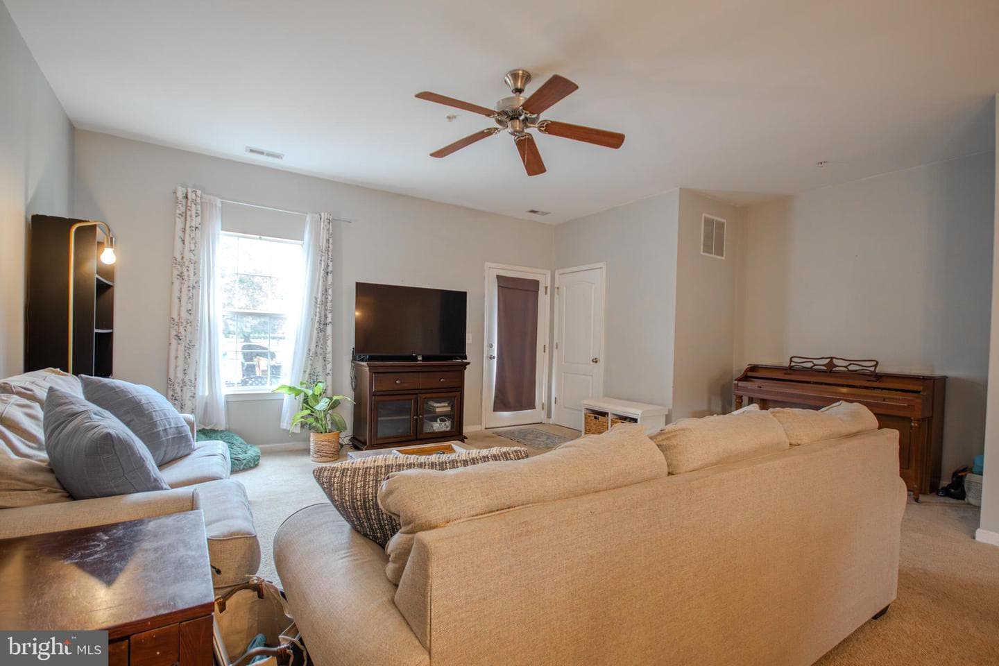 1140 Fairview Ln # 1140 photo 11
