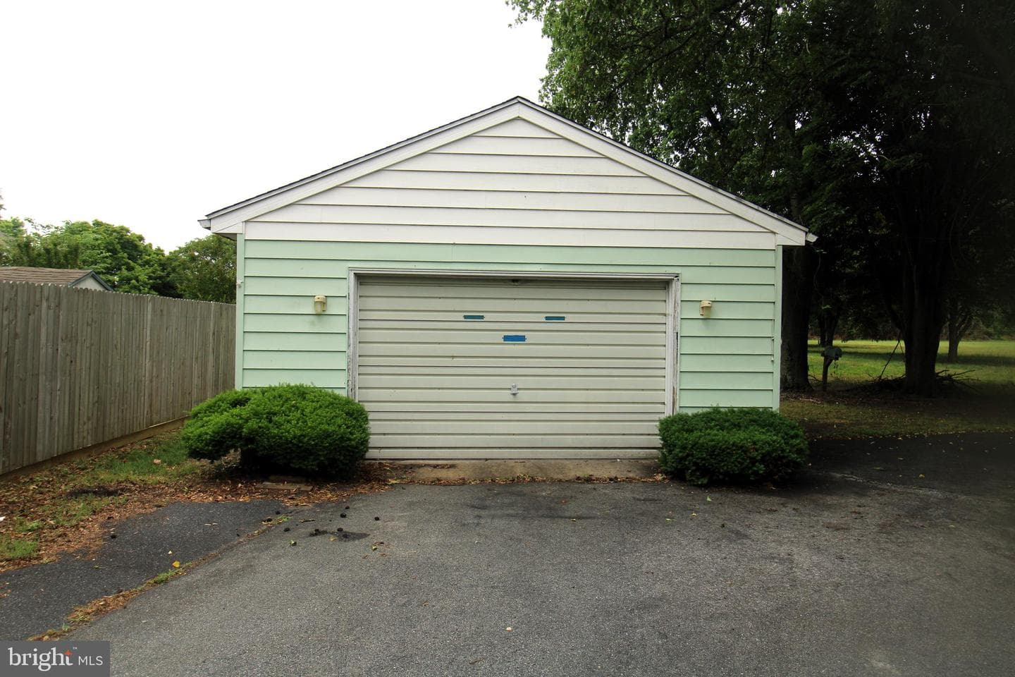 301 Glendale Drive photo 15