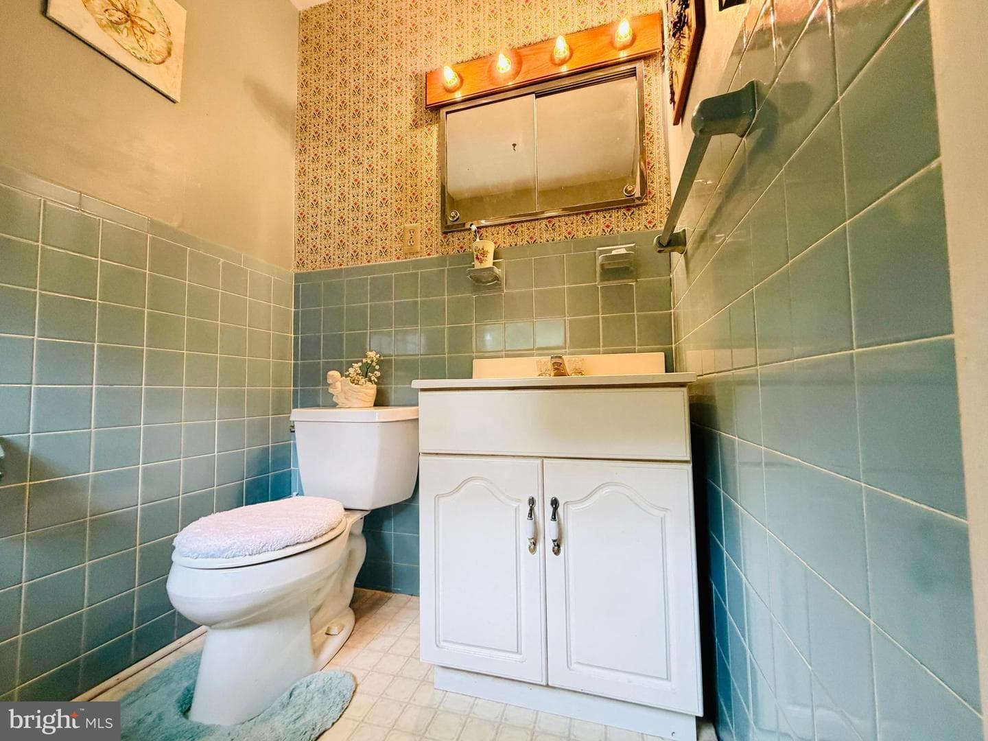 6858 Lois Avenue photo 44