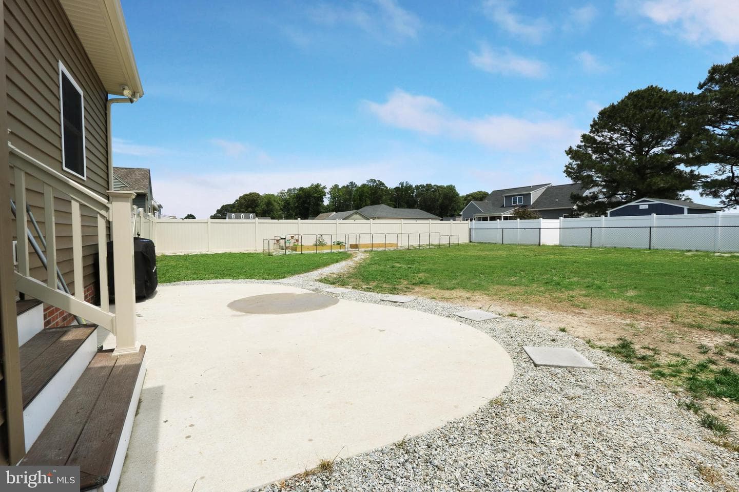 27243 Equestrian Drive photo 3