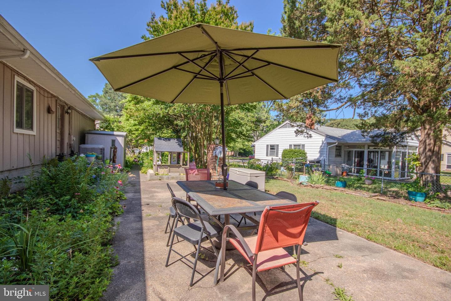 816 Riverside Drive photo 44