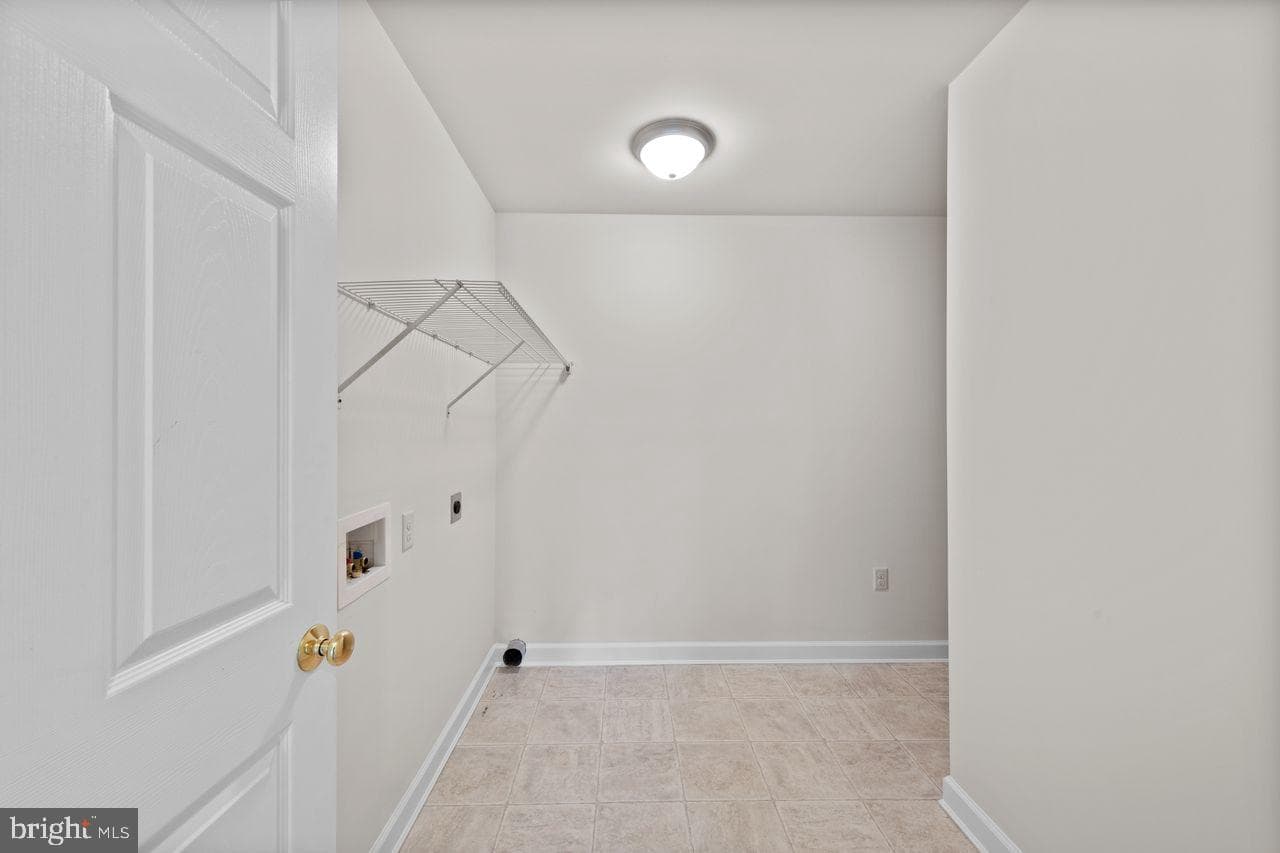 110 Glenbrooke Court photo 20