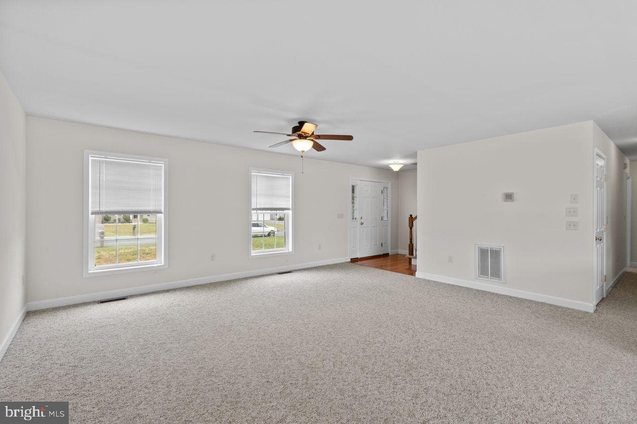 110 Glenbrooke Court photo 7