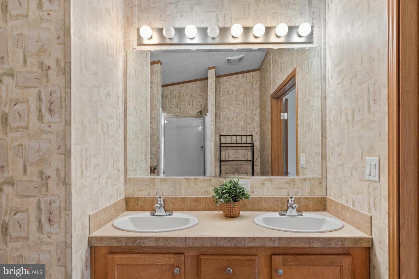 7861 Bennett Park Dr photo 23