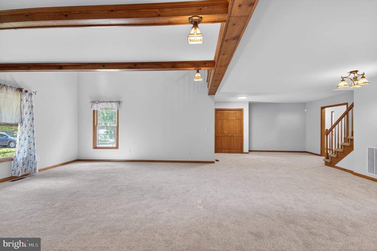 1006 S Schumaker Drive photo 10