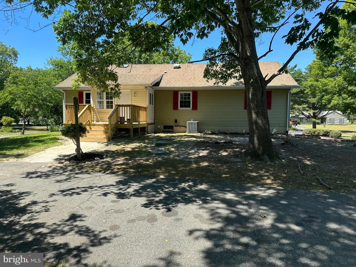 6241 Westbury Drive photo 5