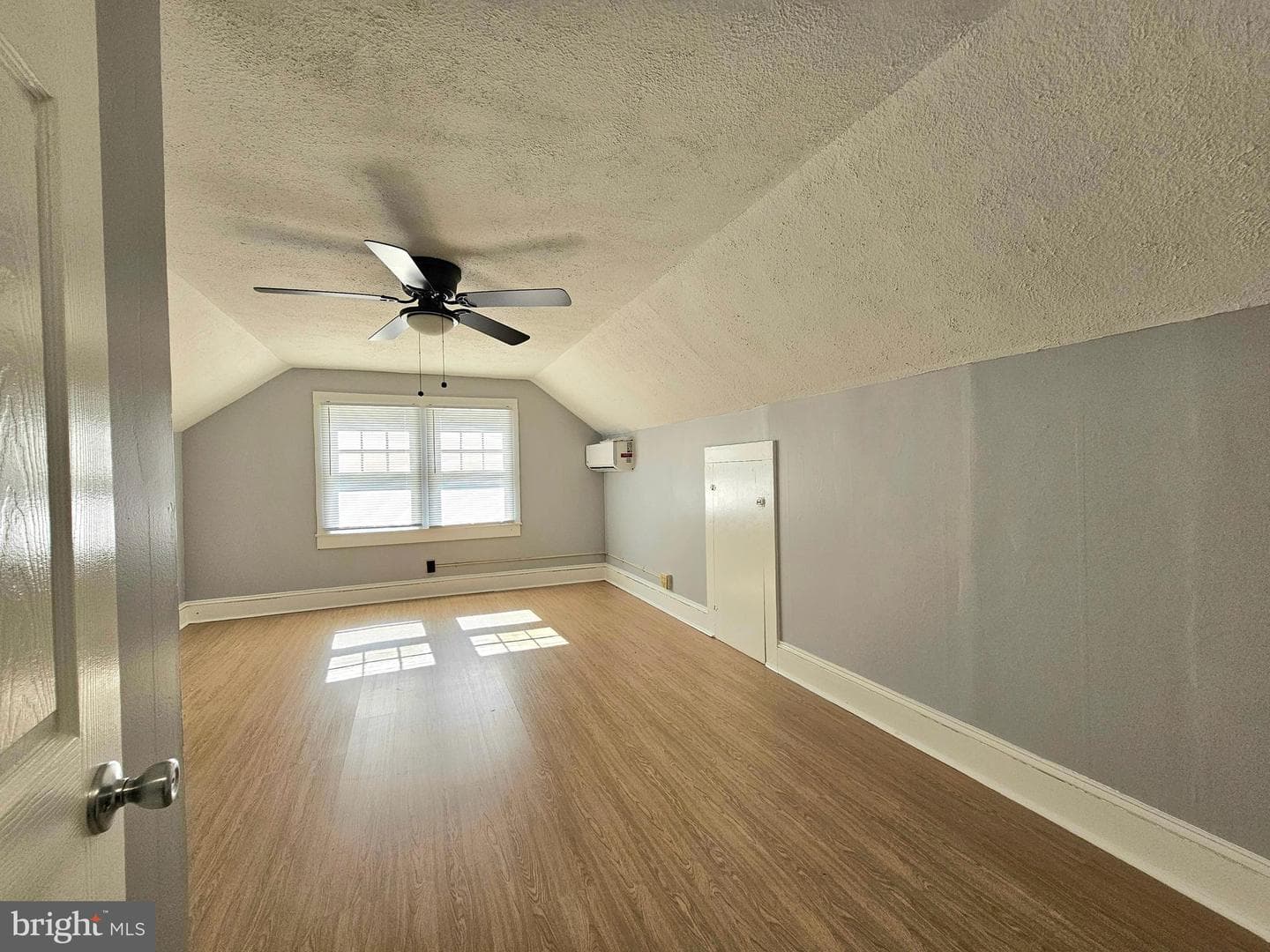 712 Ferndale Road photo 20