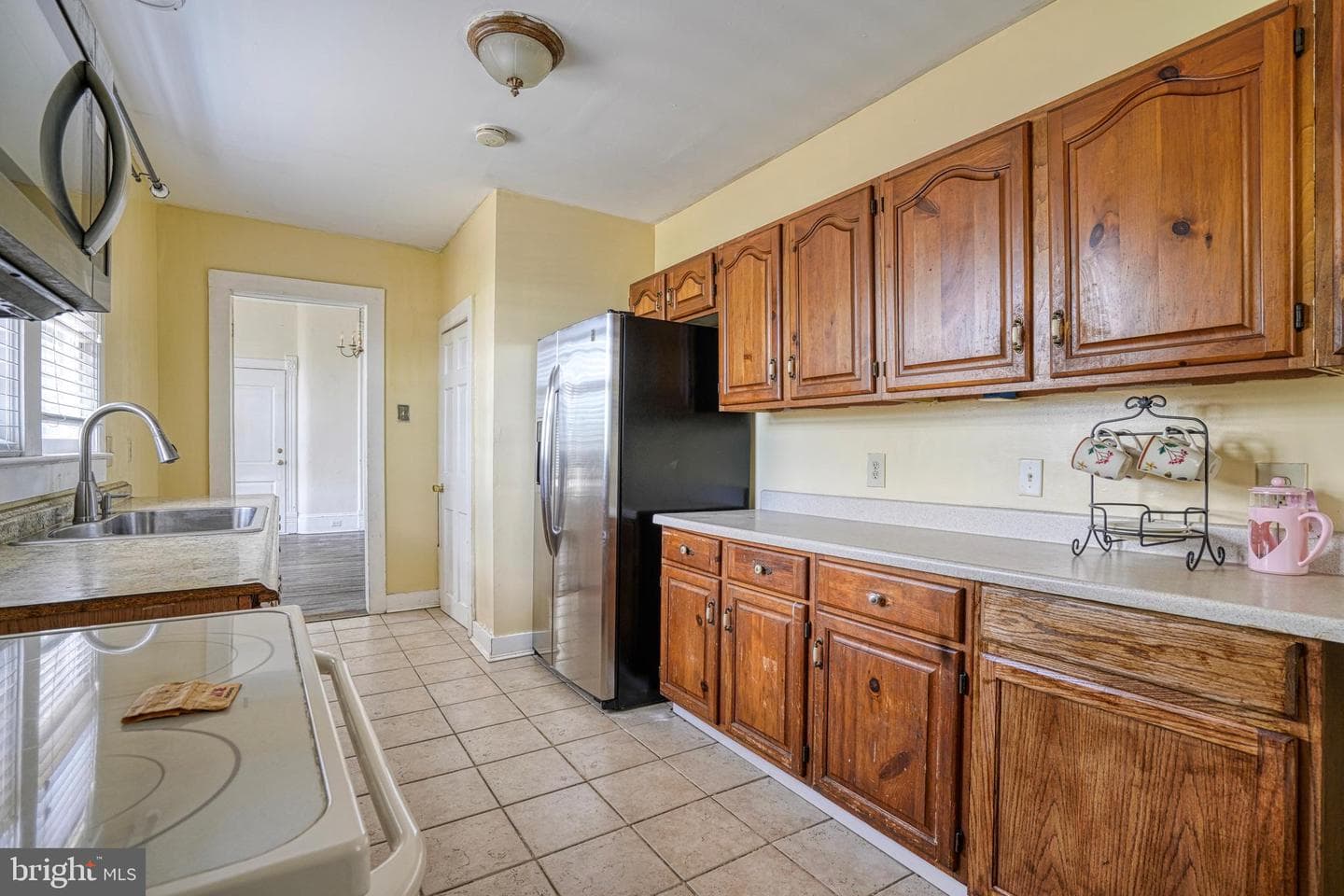 208 W Isabella St photo 61