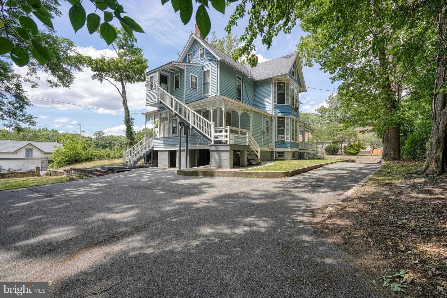 208 W Isabella St photo 65