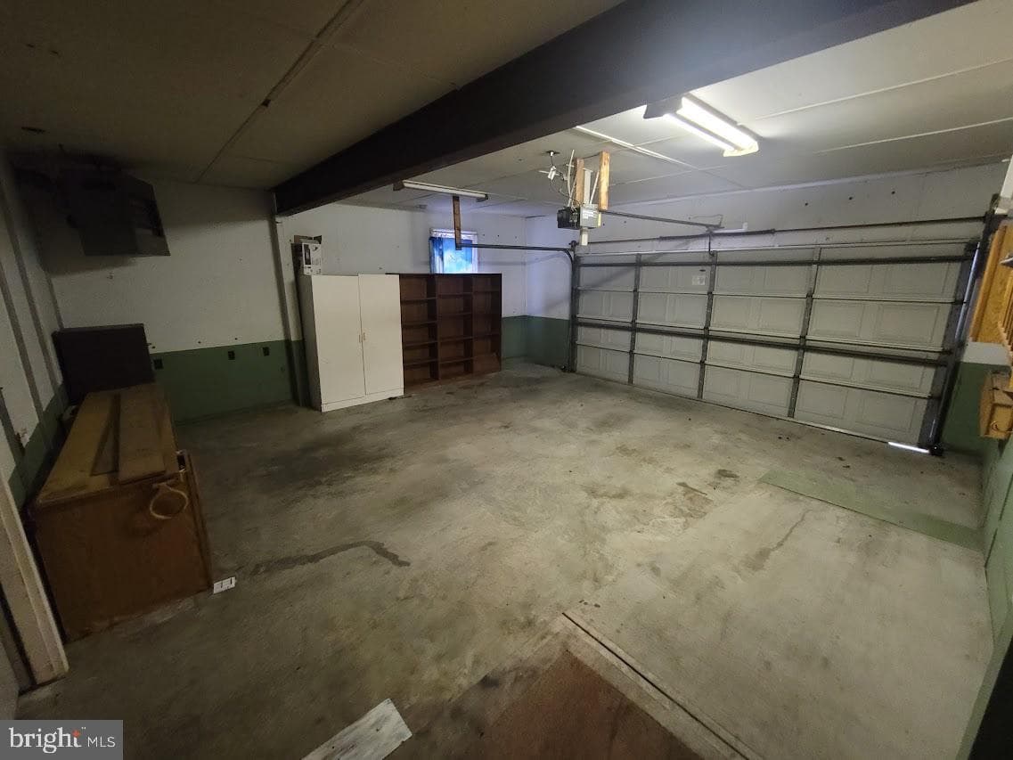 111 Clyde Avenue photo 31