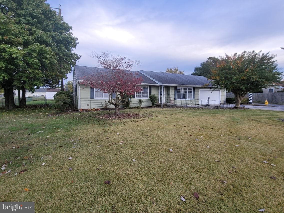111 Clyde Avenue photo 4