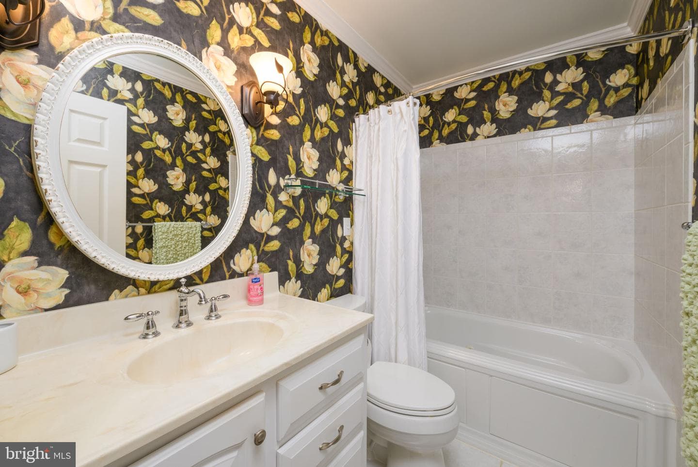 621 Douglas Road photo 11