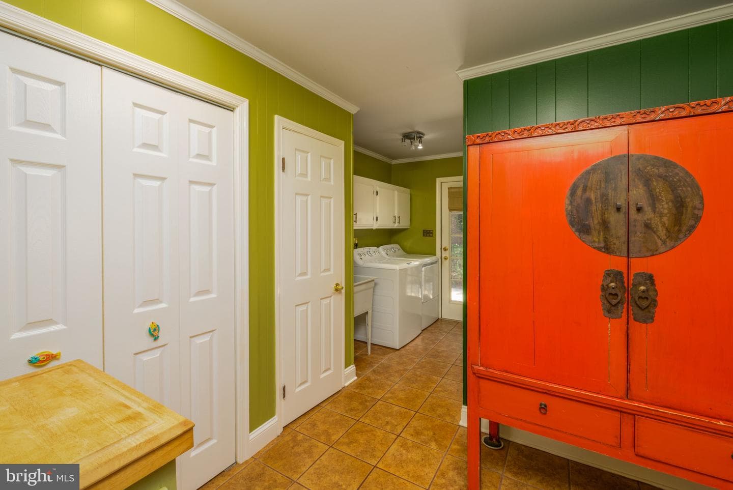 621 Douglas Road photo 24