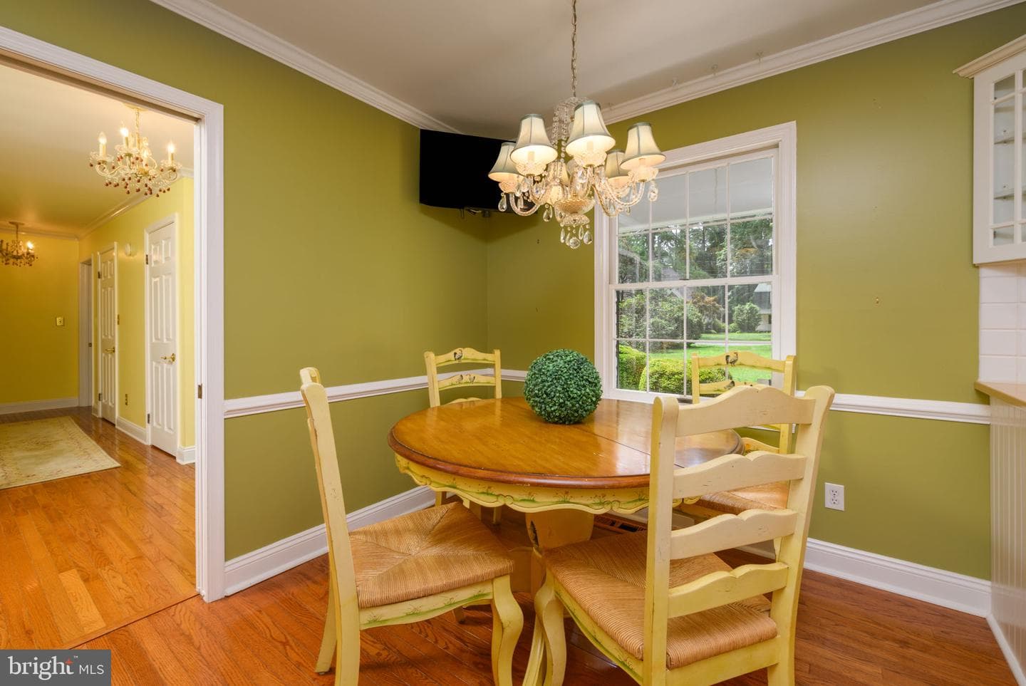621 Douglas Road photo 29