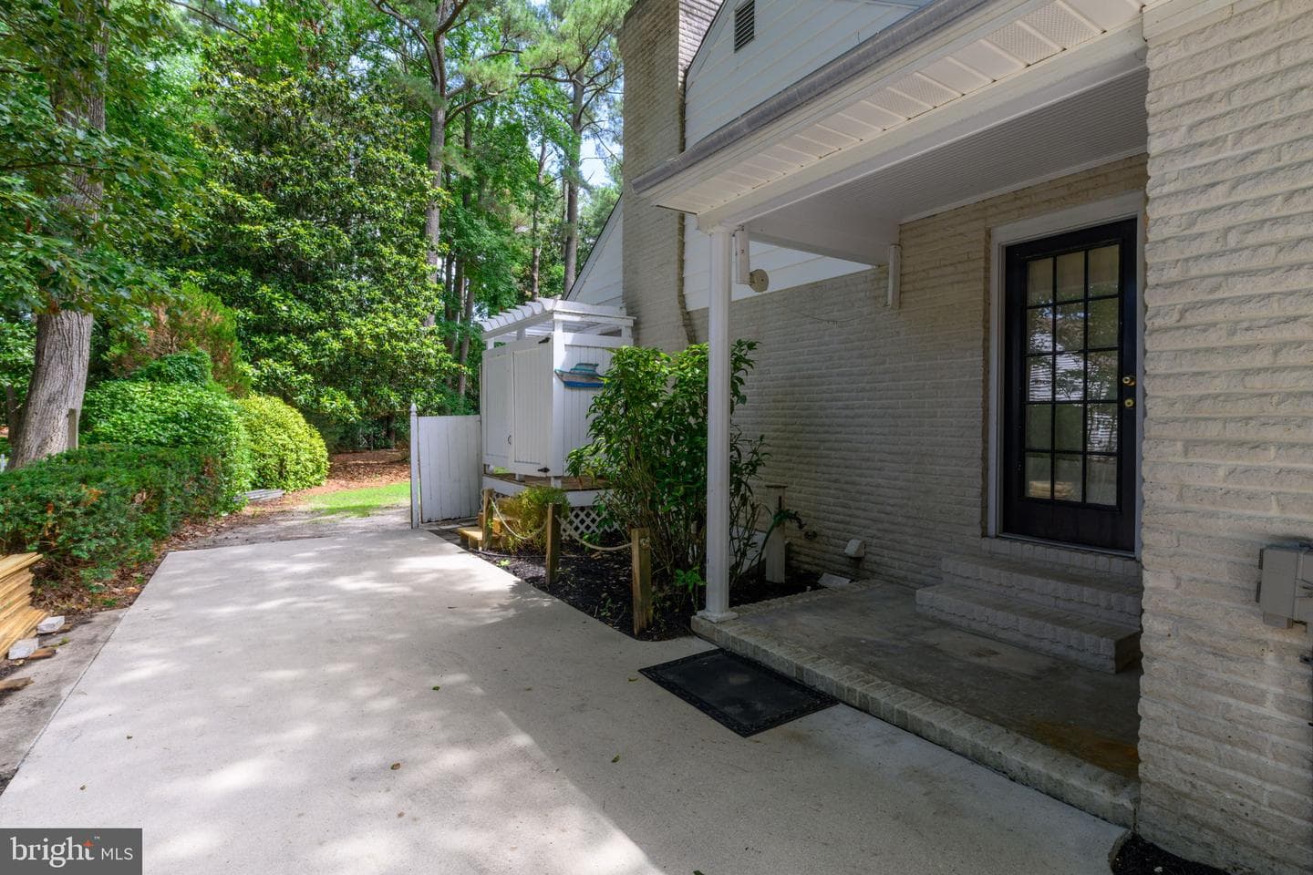 621 Douglas Road photo 44