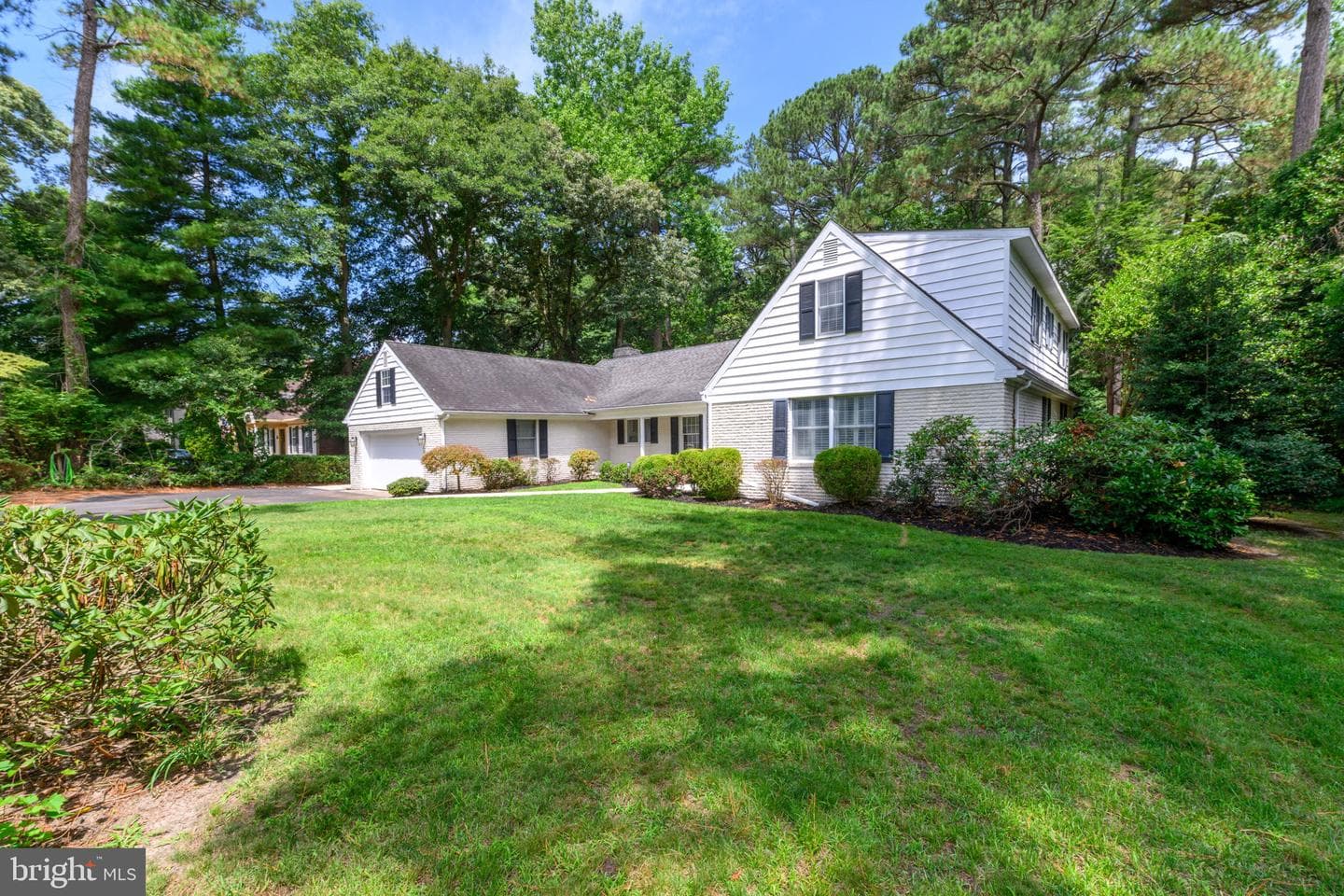 621 Douglas Road photo 51