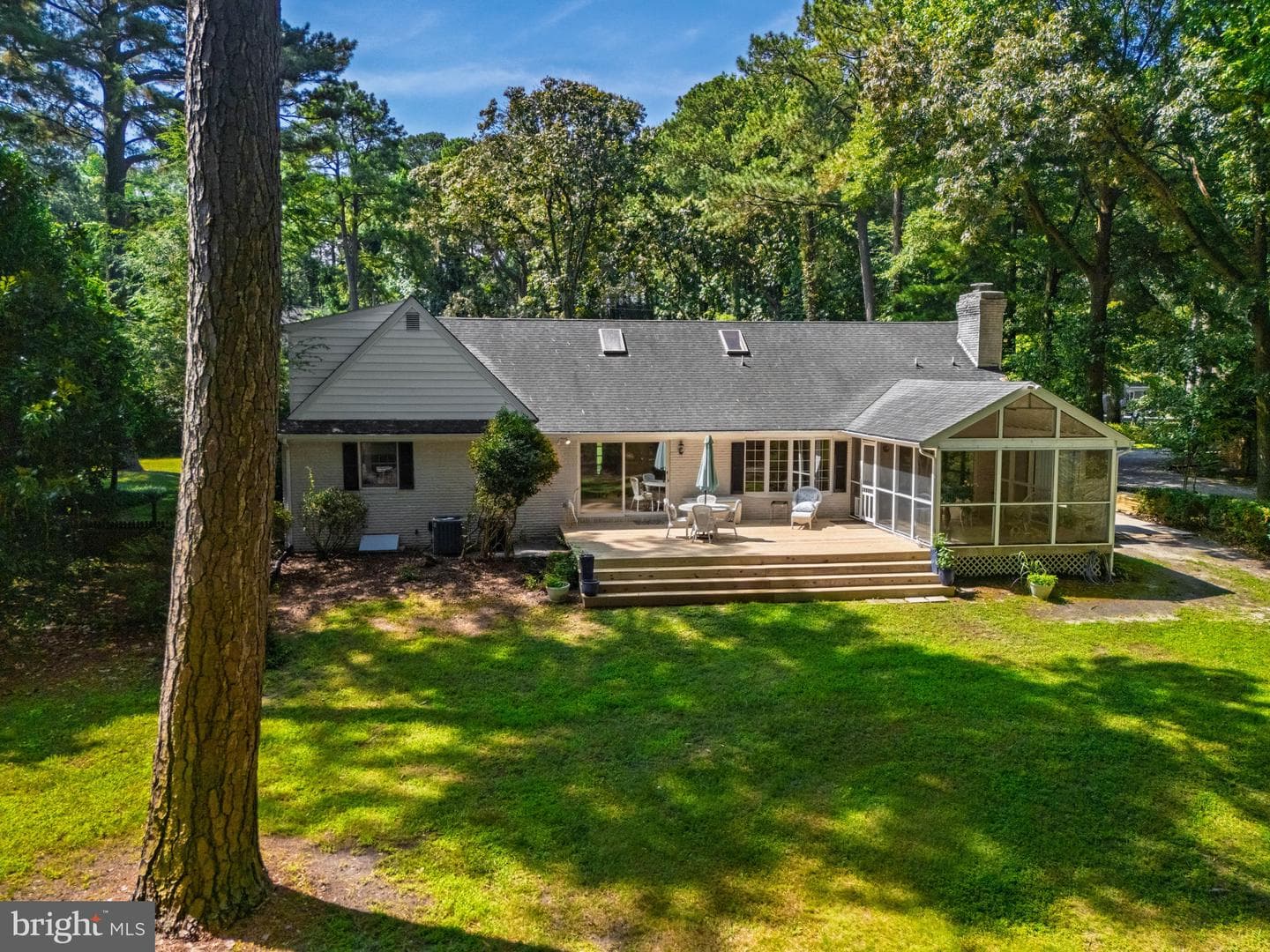 621 Douglas Road photo 53