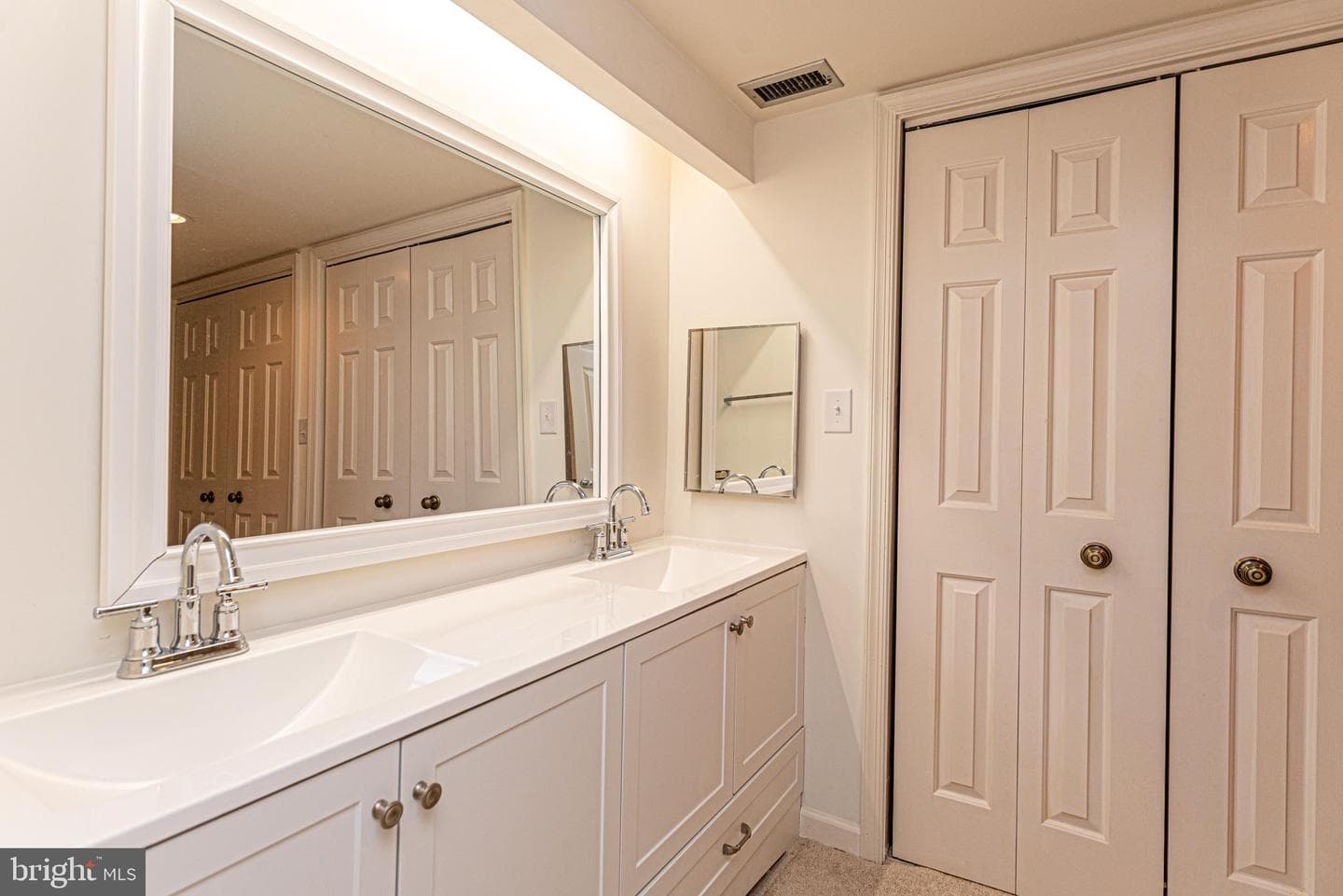 227 Canal Park Drive #301 photo 22