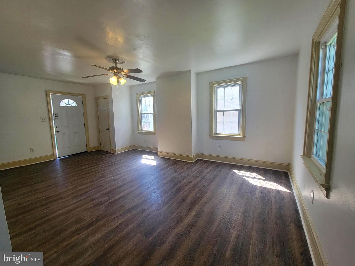 346 Delaware Avenue photo 3