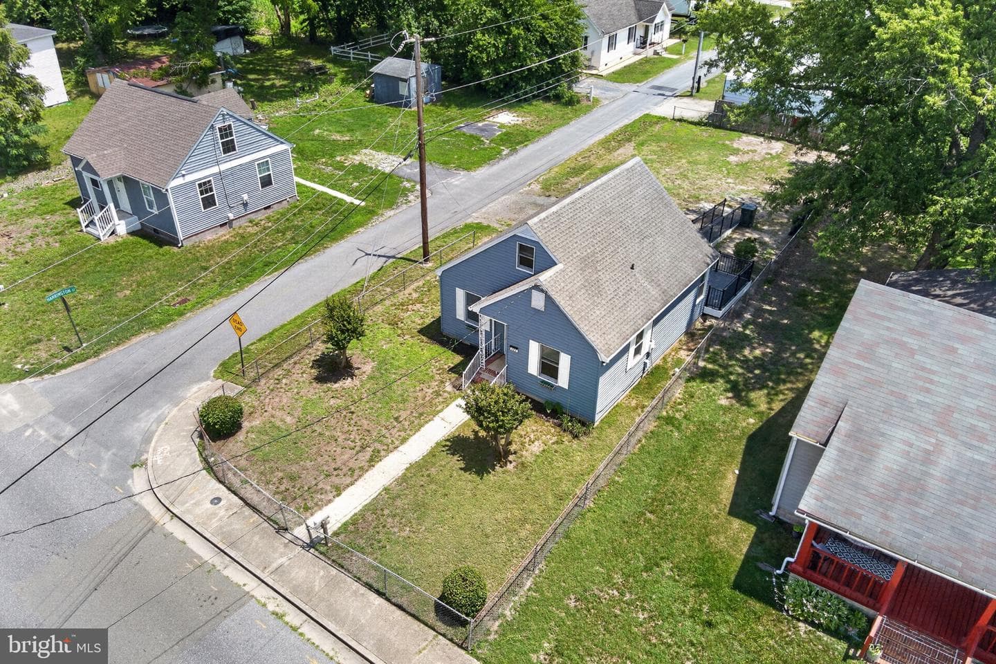 429 Hammond St photo 25