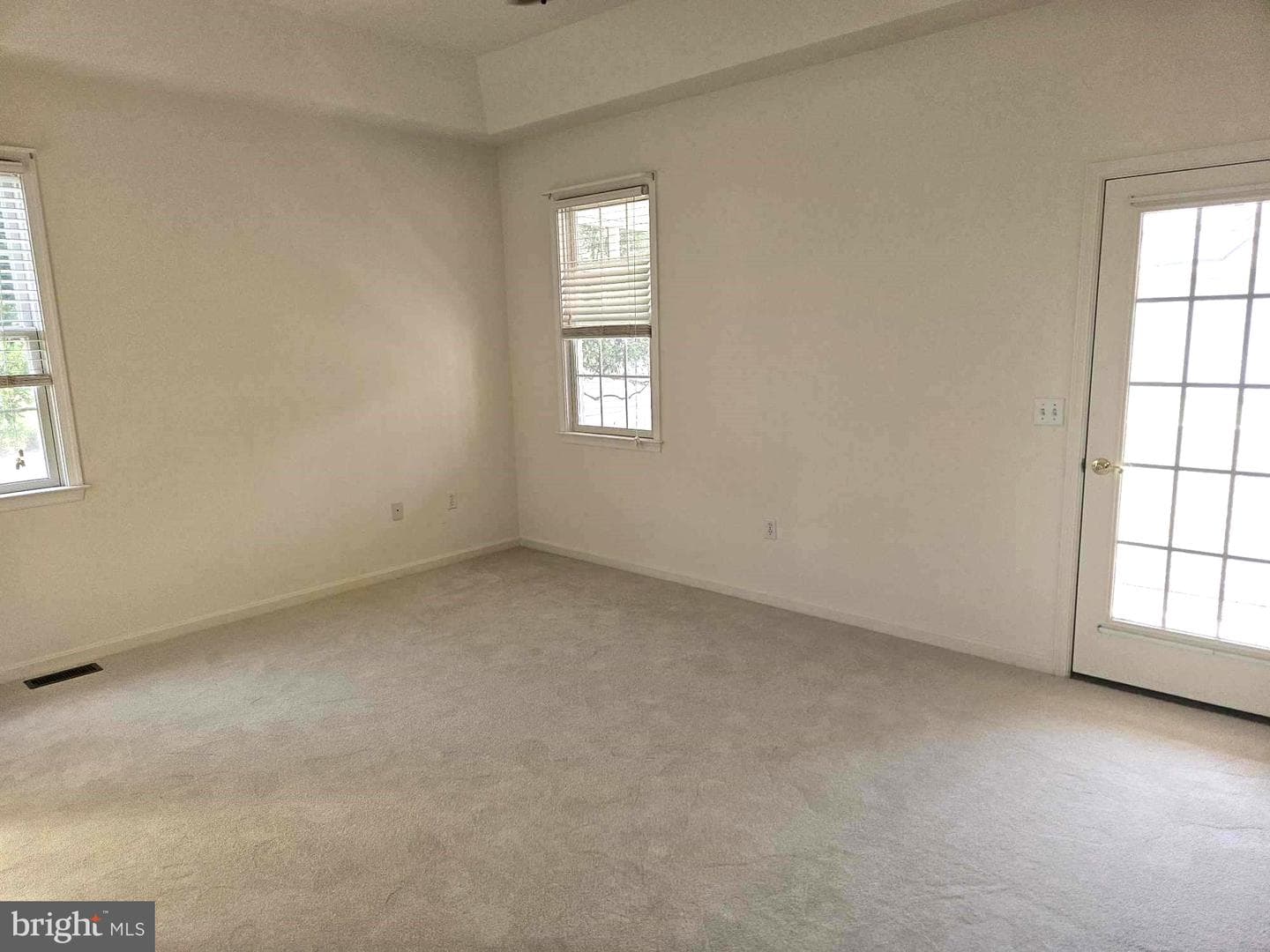 400 Parkwood Drive photo 13