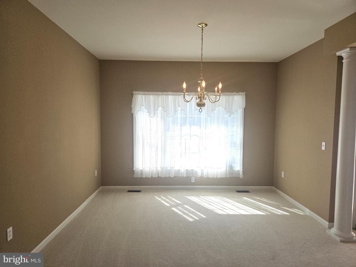 400 Parkwood Drive photo 5