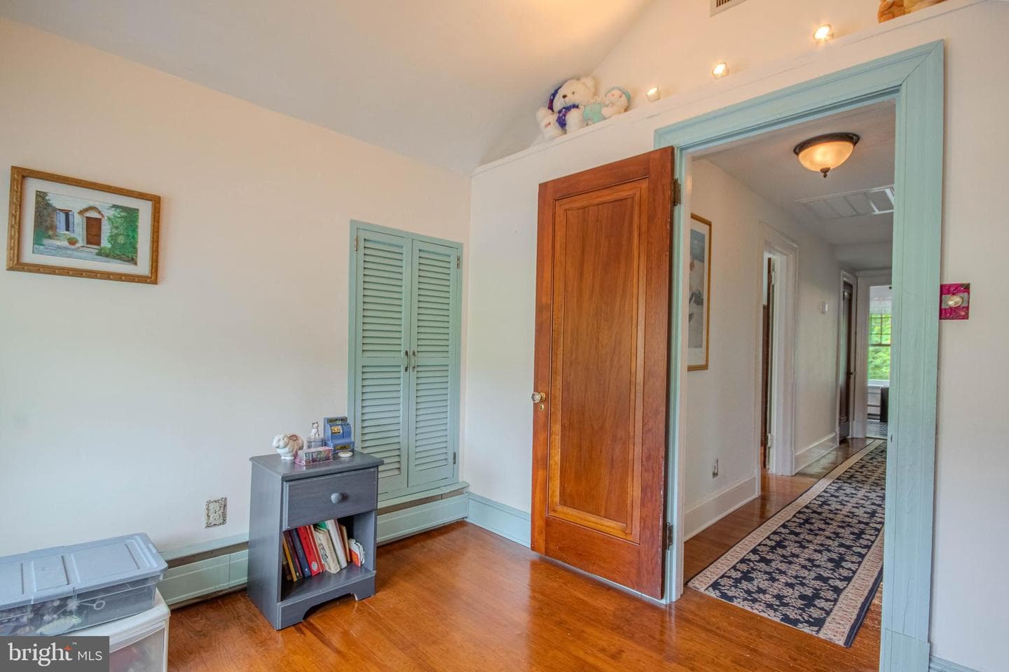 512 W College Avenue photo 28