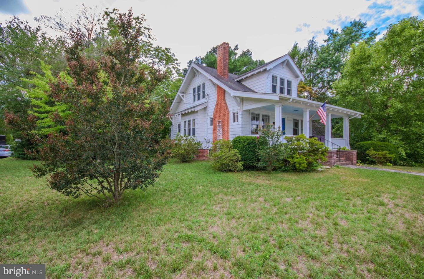 512 W College Avenue photo 3