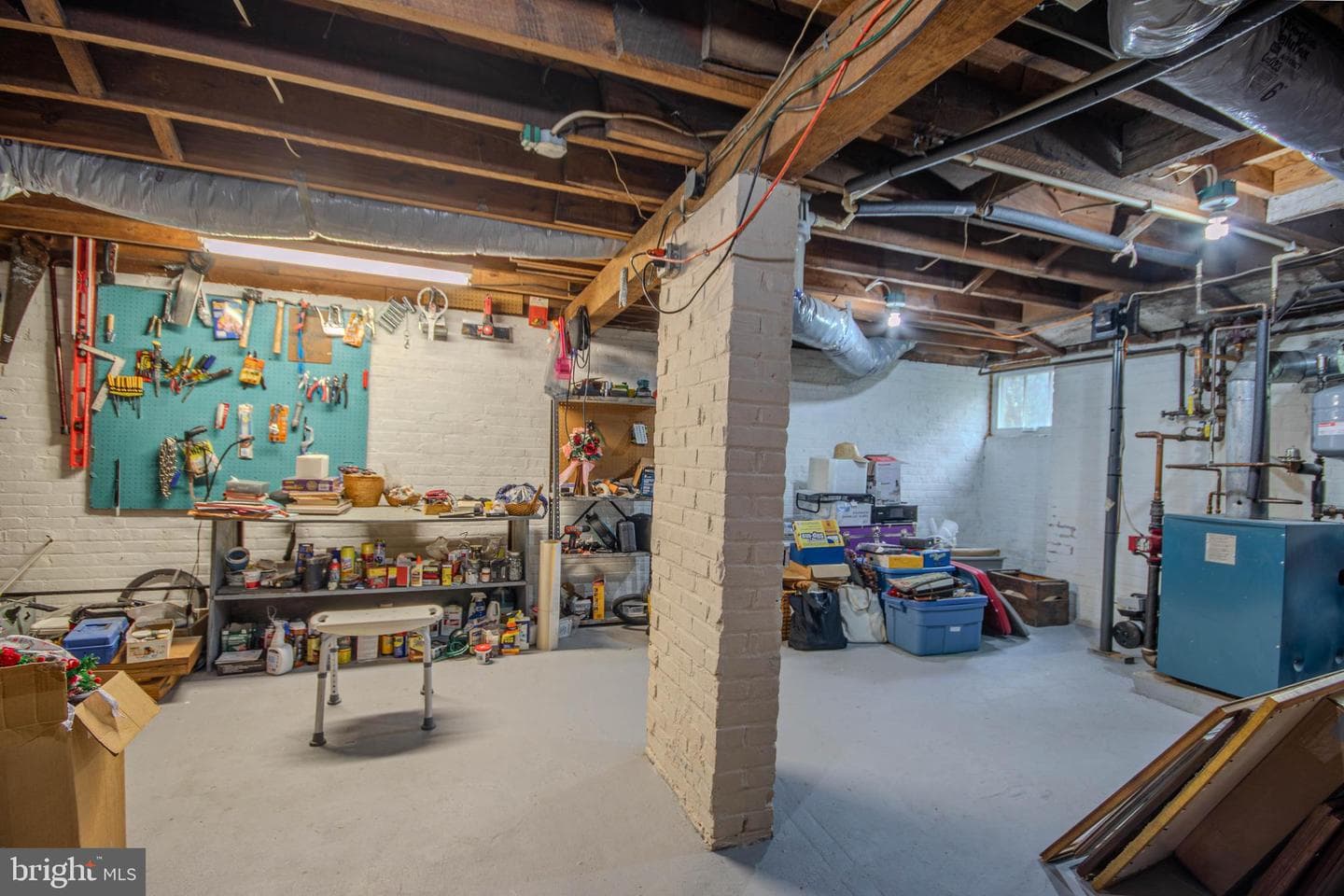 512 W College Avenue photo 35