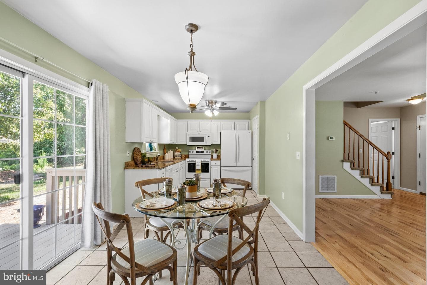 909 Zircon Court photo 13
