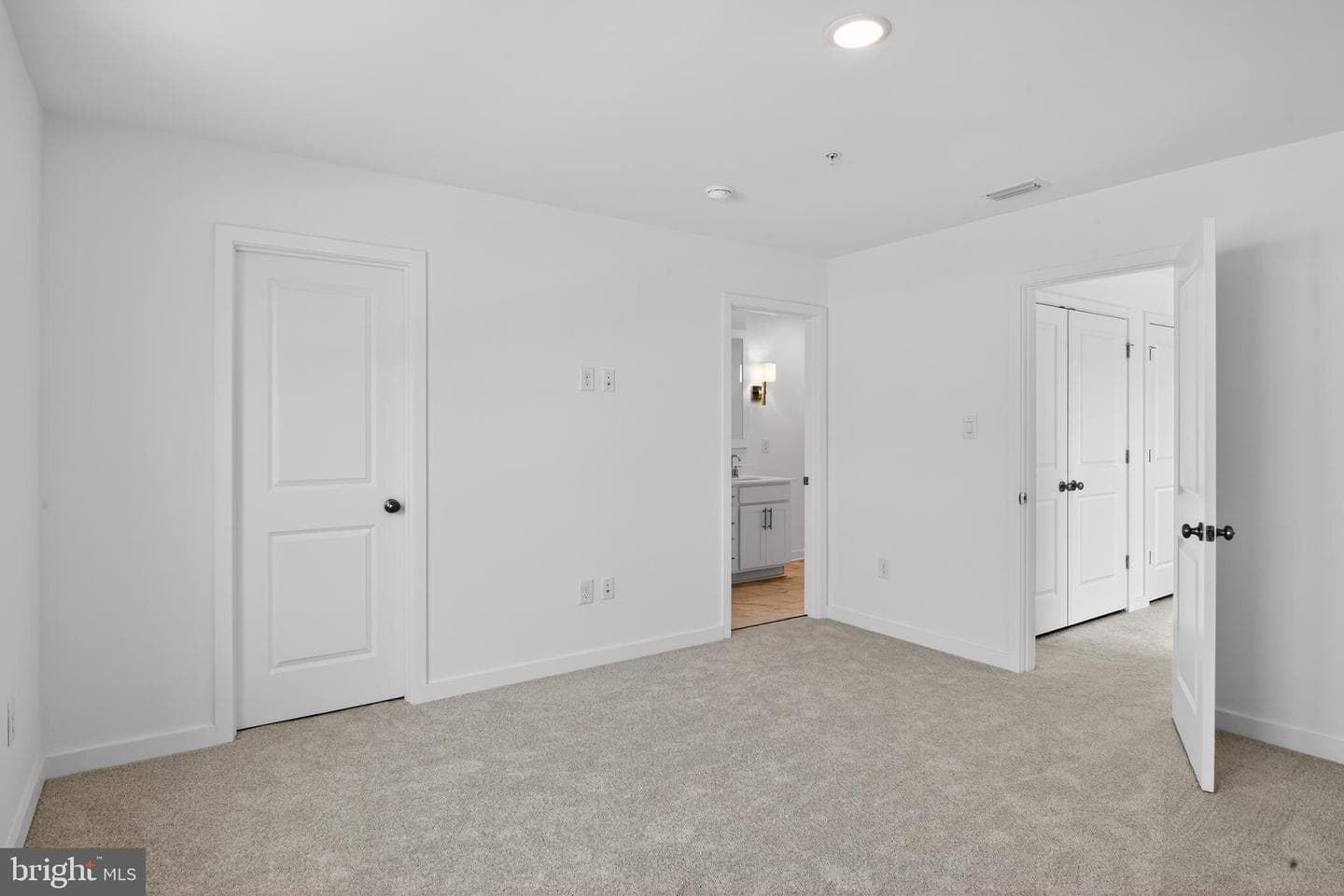 304 Clement Loop photo 15