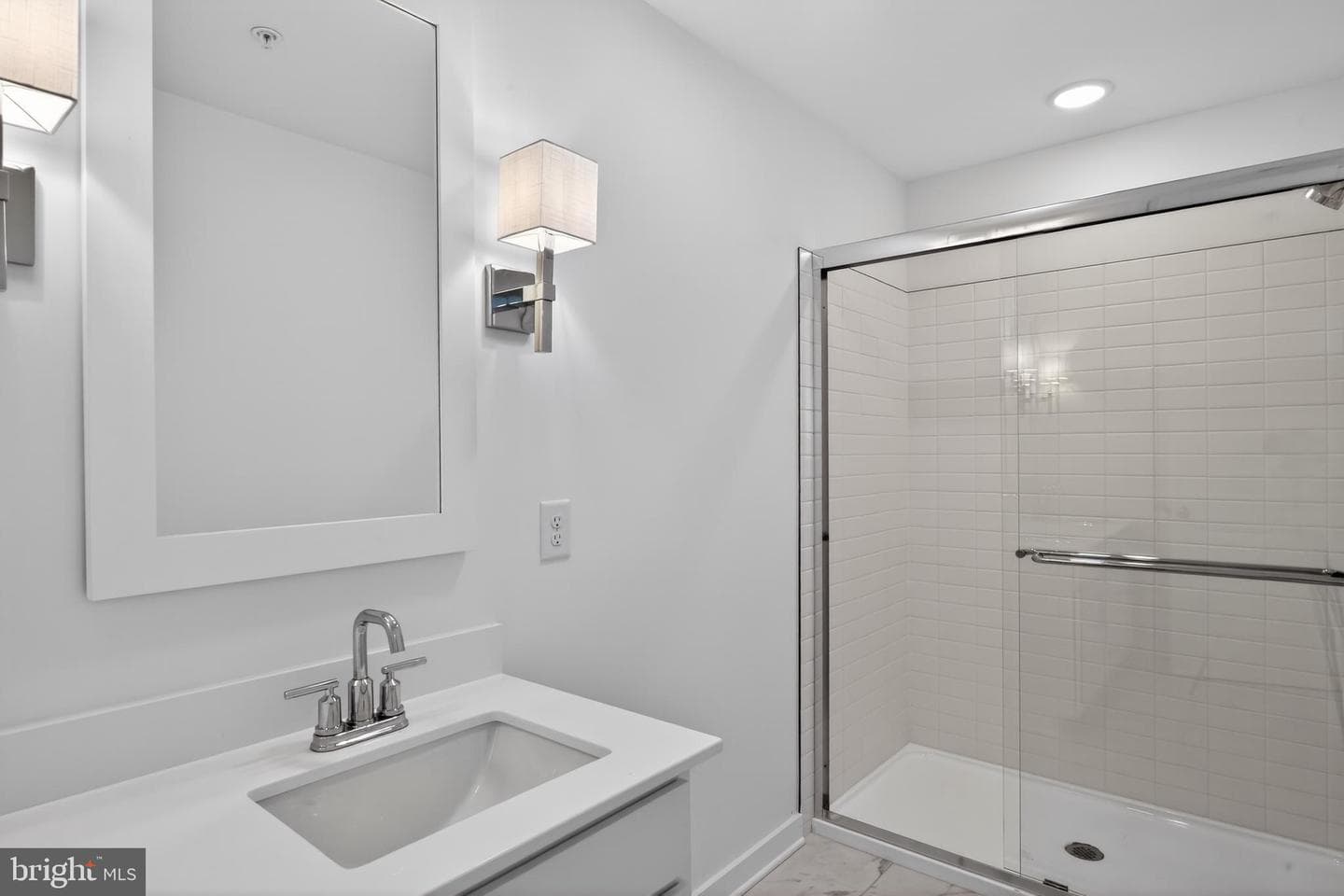 302 Clement Loop photo 18