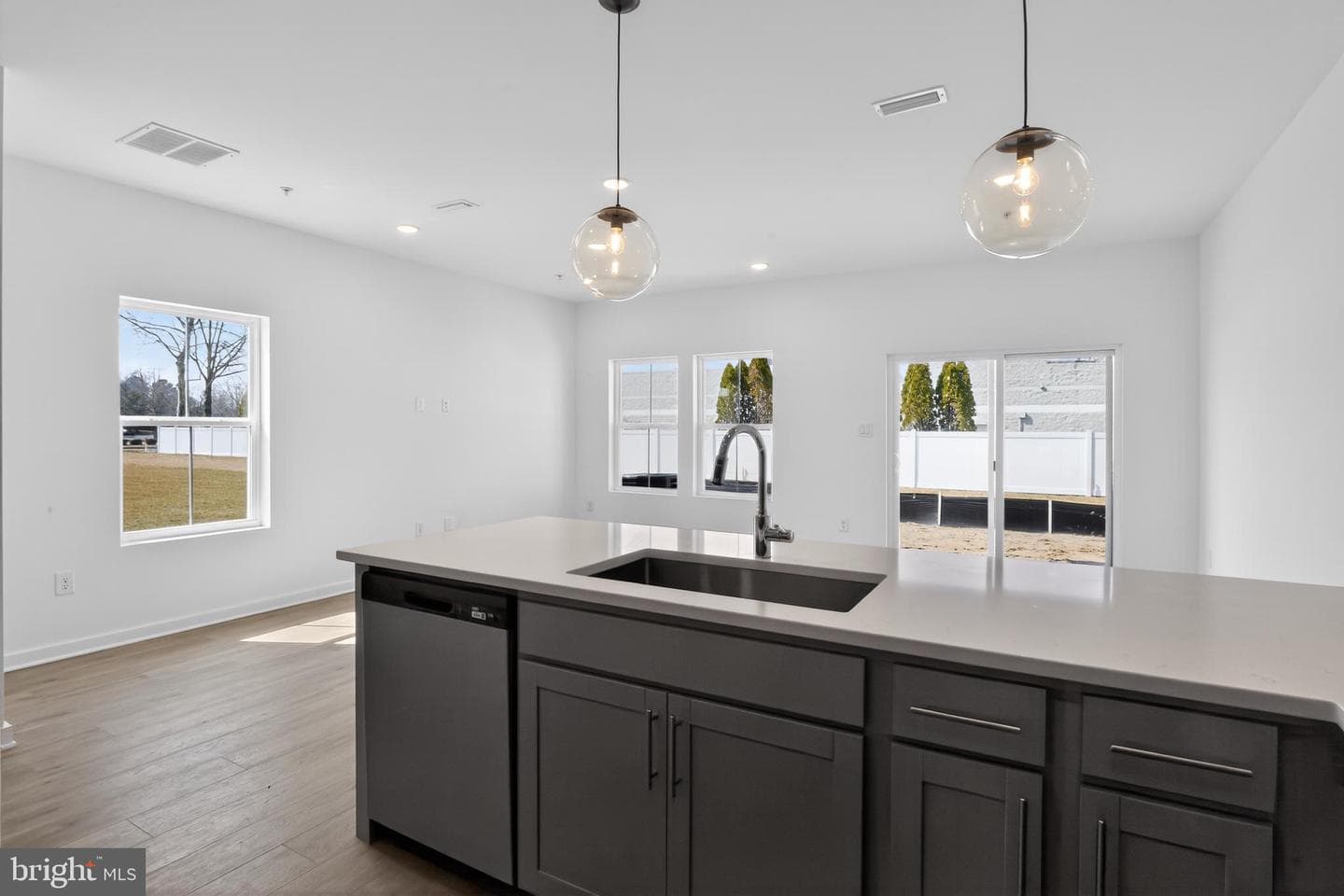 302 Clement Loop photo 6